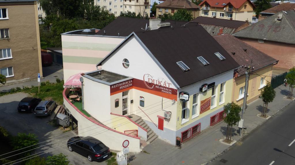 Penzion Dukat Presov Ngoại thất bức ảnh