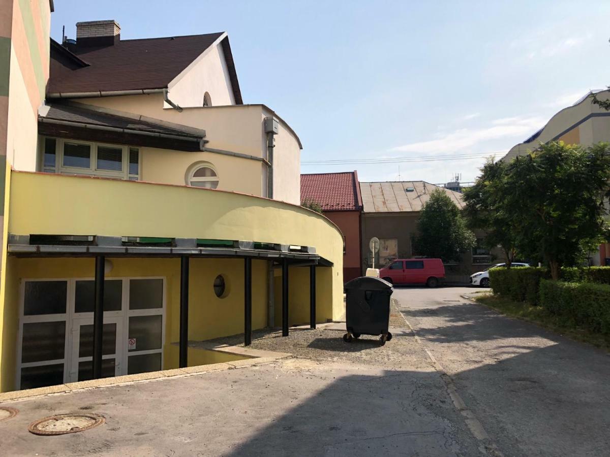 Penzion Dukat Presov Ngoại thất bức ảnh